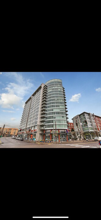 1926 W Burnside St, Unit 309 in Portland, OR - Building Photo