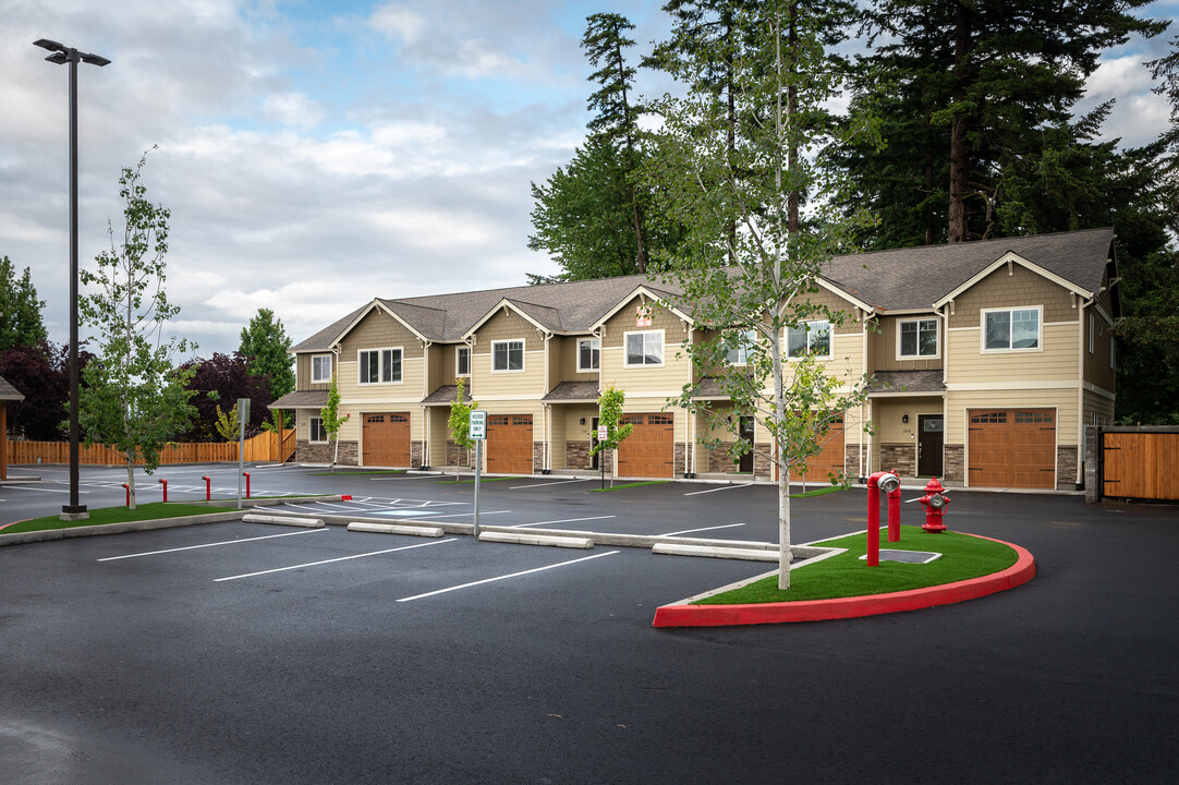 Cherry Park Luxury Townhomes in Troutdale, OR - Building Photo