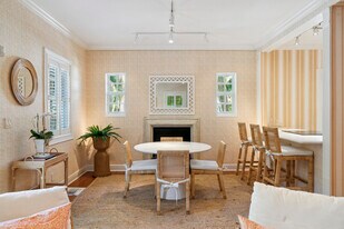 151 S County Rd in Palm Beach, FL - Building Photo