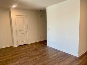 2435 Vista del Oro in Bullhead City, AZ - Building Photo - Building Photo