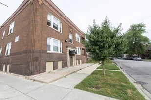 7056 S Eberhart Ave in Chicago, IL - Building Photo