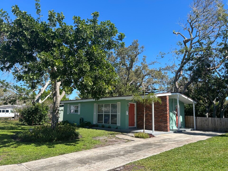 4340 Pompano Dr SE in St. Petersburg, FL - Building Photo