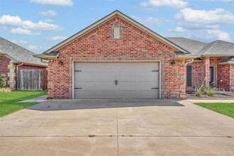 3212 Wendy Ln in Altus, OK - Building Photo - Building Photo