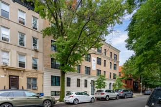 906 Prospect Pl in Brooklyn, NY - Foto de edificio - Building Photo