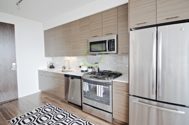 property at 319 W Chestnut St