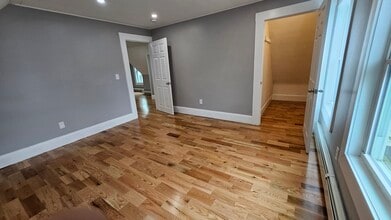 44 3rd St, Unit 44 3rd U3 in Leominster, MA - Foto de edificio - Building Photo