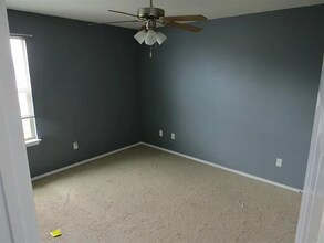 566 Quarter Ave in Buda, TX - Building Photo - Building Photo