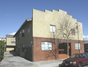 4415 Santa Monica Blvd in Los Angeles, CA - Building Photo - Building Photo