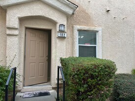 8840 Roping Rodeo Ave in Las Vegas, NV - Building Photo