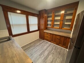 87 Tacoma Ave, Unit 87 Tacoma Ave #UPR in Buffalo, NY - Foto de edificio - Building Photo