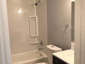 1433-1433 Mahlow Dr in Longview, TX - Building Photo - Building Photo