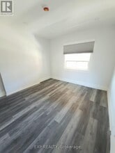 137 Glenmore Rd in Toronto, ON - Building Photo - Building Photo