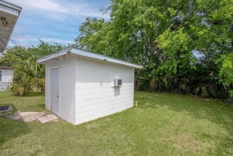 20 Rollins Ave in St. Augustine, FL - Foto de edificio - Building Photo