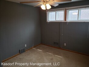 3257 N Bremen St in Milwaukee, WI - Building Photo - Building Photo