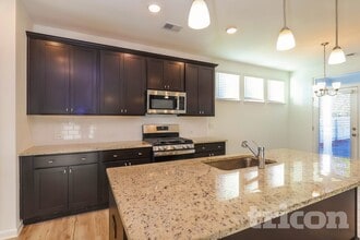 425 Freeport Wy in Mcdonough, GA - Building Photo - Building Photo