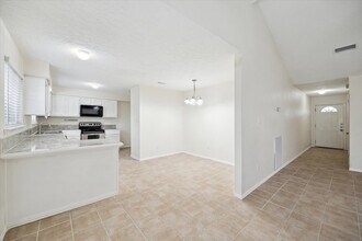 5815 Bridgegate Dr in Spring, TX - Building Photo - Building Photo