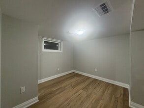 176 E 43rd St in Hamilton, ON - Building Photo - Building Photo