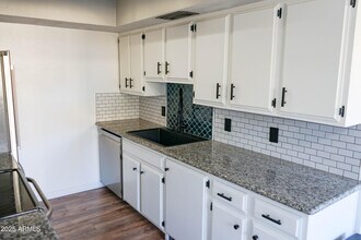 1261 N 84th Pl in Scottsdale, AZ - Building Photo - Building Photo