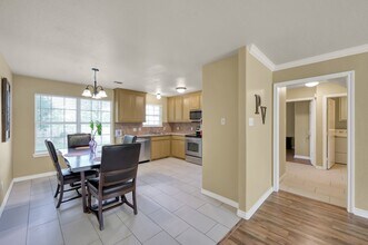 125 Pine St in Prairie View, TX - Building Photo - Building Photo