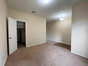 602 Moonwalker Trail in Buda, TX - Building Photo - Building Photo