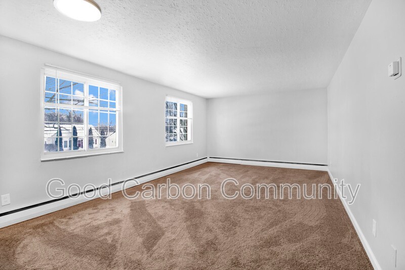 309 Beattie Ave in Lockport, NY - Building Photo
