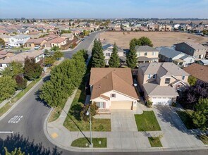 4321 Strathmore Pl in Merced, CA - Building Photo - Building Photo