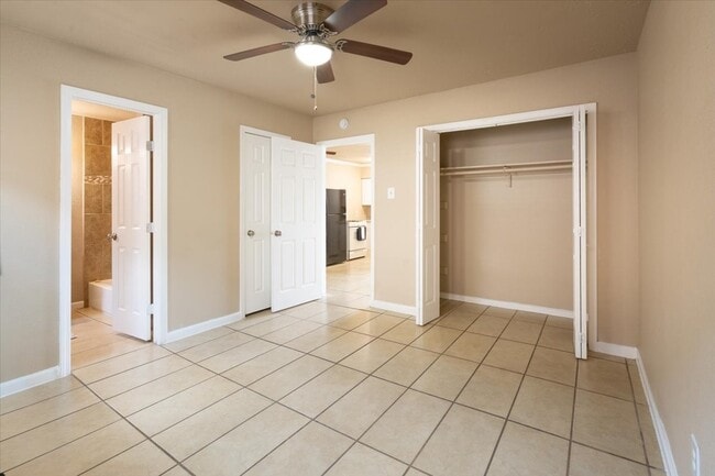 3045 Golfcrest Blvd in Houston, TX - Building Photo - Building Photo