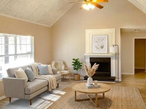 9209 Melody Cir SW, Unit 406-7 in Covington, GA - Foto de edificio - Building Photo