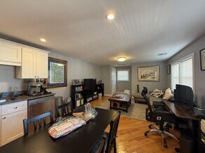21 Ashland St, Unit #2 in Malden, MA - Building Photo - Building Photo