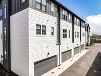 Breeze Block Townhomes in Nashville, TN - Foto de edificio - Building Photo