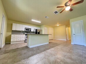 7180 Alcove St in Azle, TX - Building Photo - Building Photo