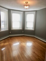 1673 Commonwealth Ave, Unit 12 in Boston, MA - Building Photo