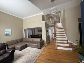 1375 Burnett Dr in Aurora, IL - Building Photo - Building Photo