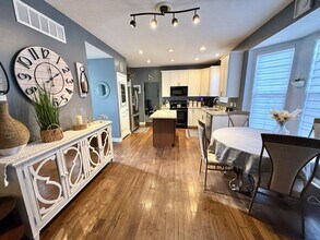 5208 Aspenwood Dr in Hamilton, OH - Building Photo - Building Photo