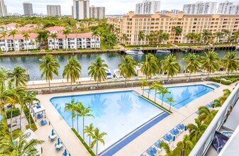 2950 NE 188th St, Unit 547 in Aventura, FL - Building Photo - Building Photo