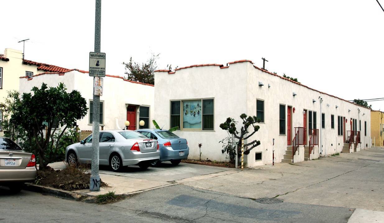430 Saint Louis Ave in Long Beach, CA - Foto de edificio