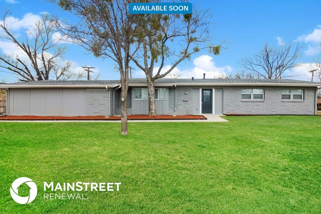 property at 309 E Huitt Ln