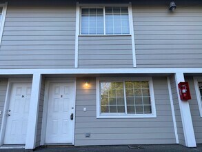 Highland Townhomes in Everett, WA - Foto de edificio - Building Photo