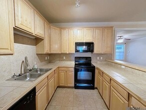 809 Summer Breeze Dr, Unit 1505 in Baton Rouge, LA - Building Photo - Building Photo