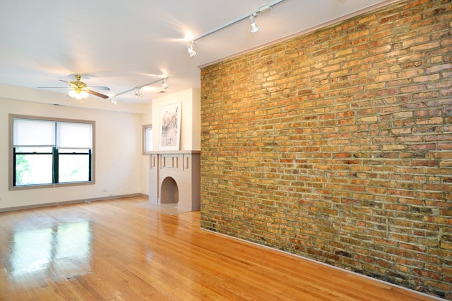 952 W Windsor Ave, Unit 2W in Chicago, IL - Building Photo - Building Photo