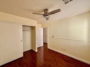 7301 Bindweed Rd in Las Vegas, NV - Building Photo - Building Photo