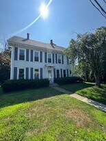 136-138-138 Washington St in Groveland, MA - Building Photo
