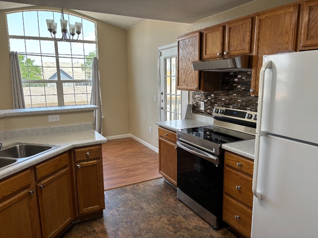 7440 S Blackhawk St, Unit 2-208 in Englewood, CO - Foto de edificio - Building Photo