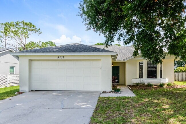 property at 5237 Desmond Ln