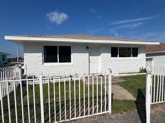 property at 3822 S Atlantic Ave