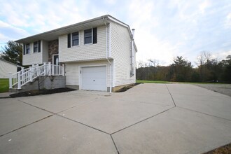 615 Concord Rd in Verona, KY - Foto de edificio - Building Photo