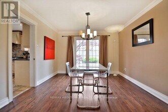263 Princess Royal Ct in Oakville, ON - Building Photo - Building Photo