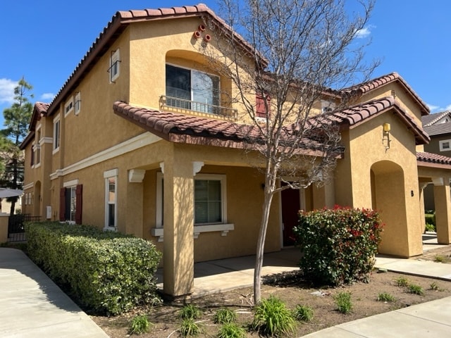 property at 25792 Iris Ave