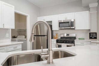 Kensington Grove Apartments in Westerville, OH - Foto de edificio - Building Photo