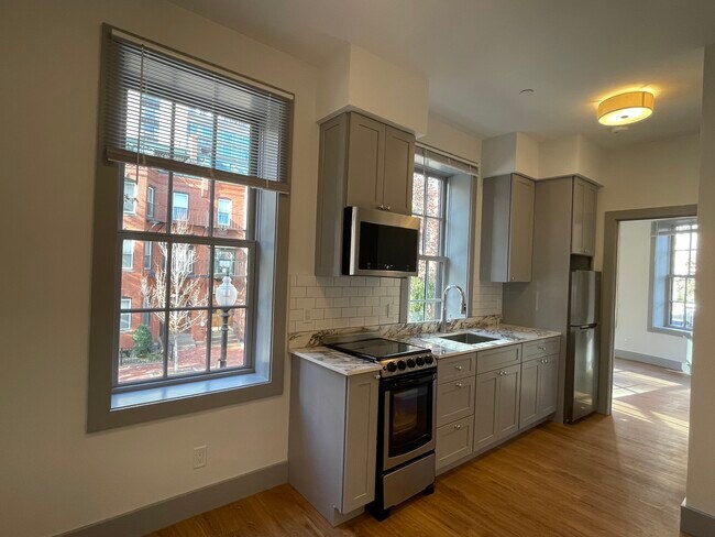 86 Saint Botolph St, Unit 5 in Boston, MA - Building Photo - Building Photo